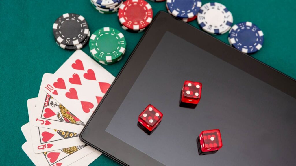 Reality Check Intervals and Compliance-Based Player Protection